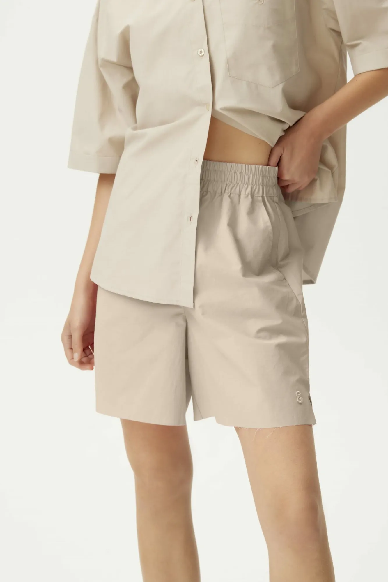 Kvinna Gestuz Shorts^Avalangz Shorts