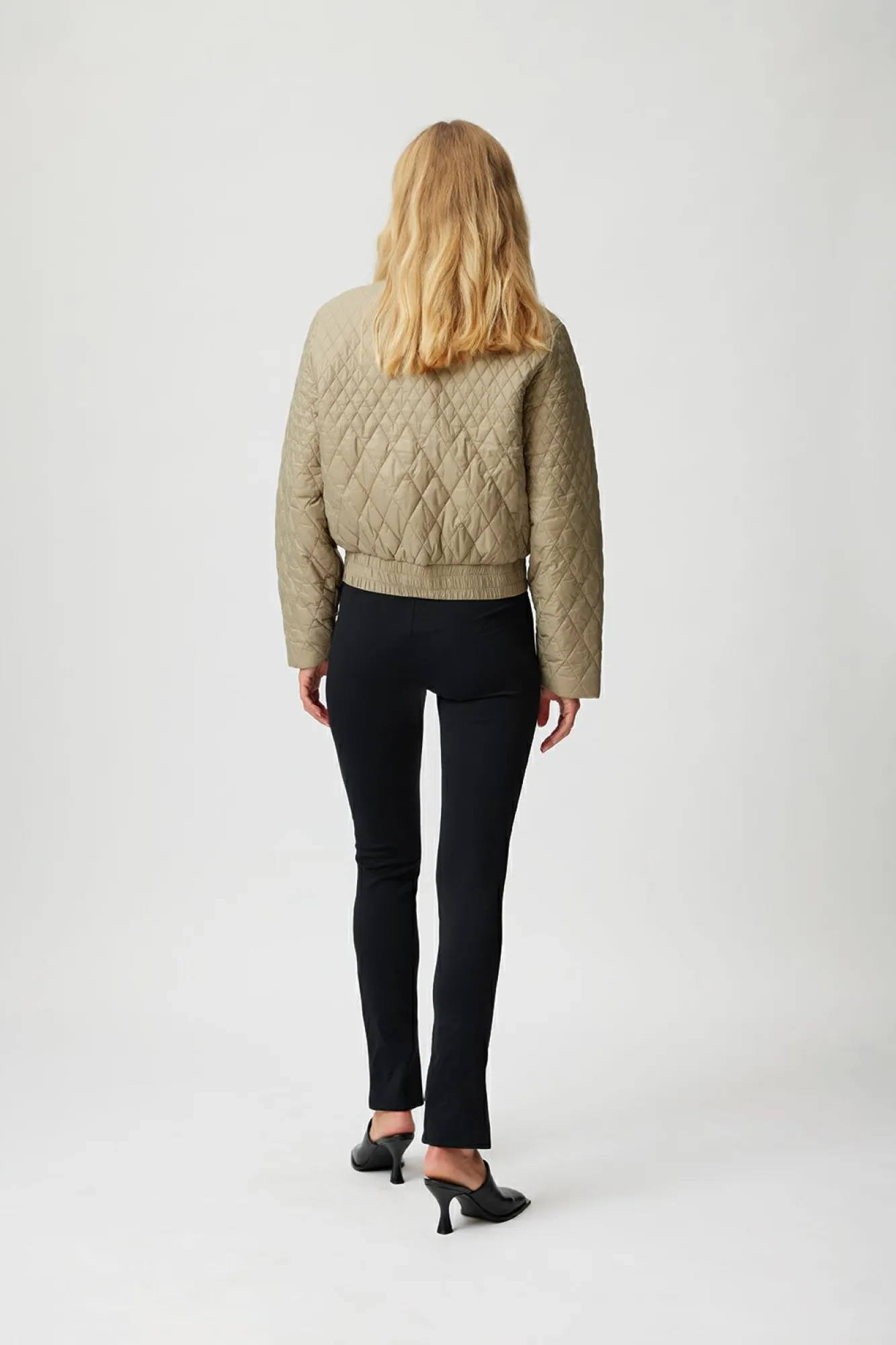 Kvinna Gestuz Byxor^Emesegz Leggings