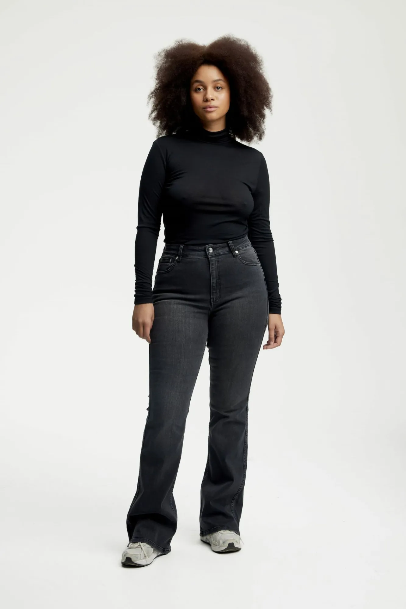 Kvinna Gestuz Jeans^Emilindagz Hw Flared Jeans