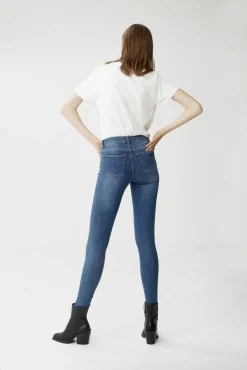 Kvinna Gestuz Jeans^Maggiegz Mw Skinny Jeans